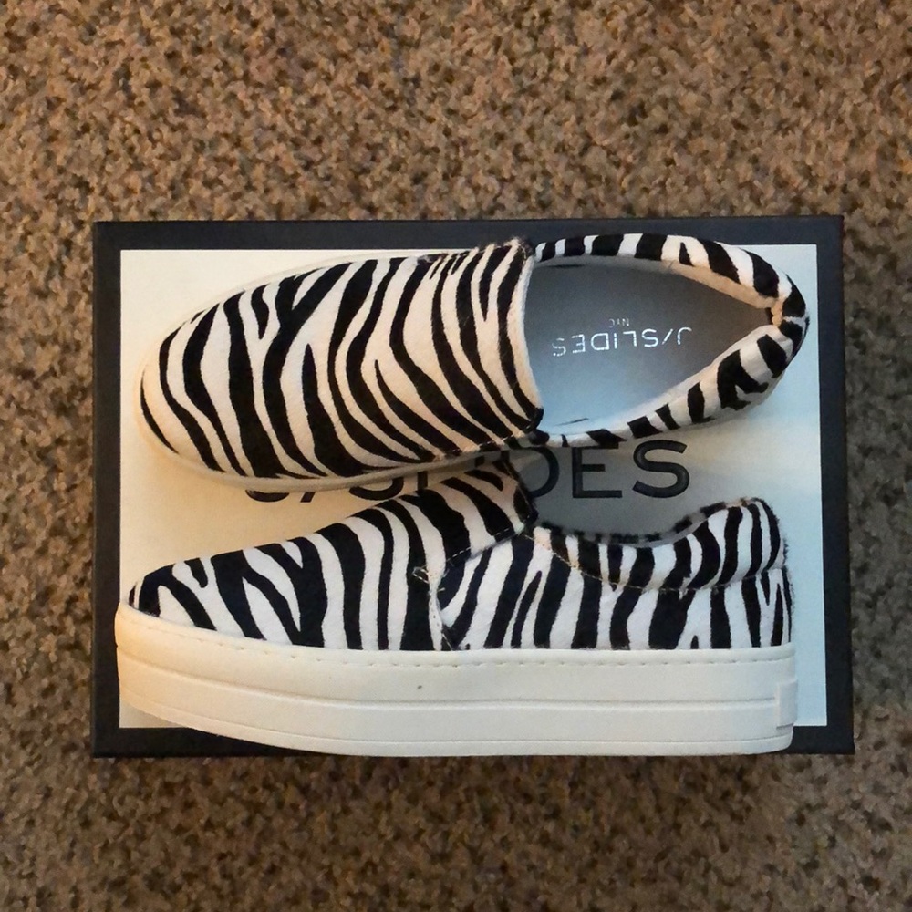 JSlides zebra print slip-on shoes size 6